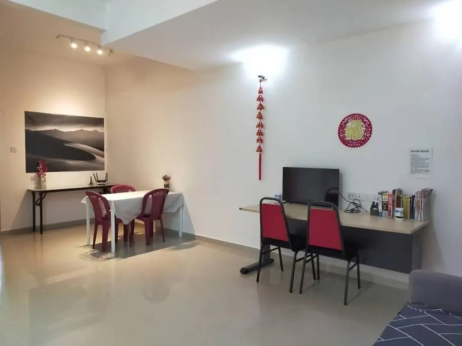 Cheerful 3-Bedroom Residential Home With Free Wifi Butterworth
